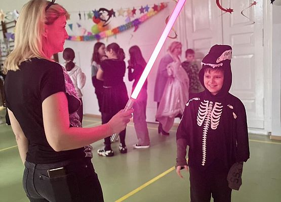 Grafika 7: Bal karnawałowy