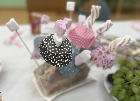 Grafika 13: Bal karnawałowy