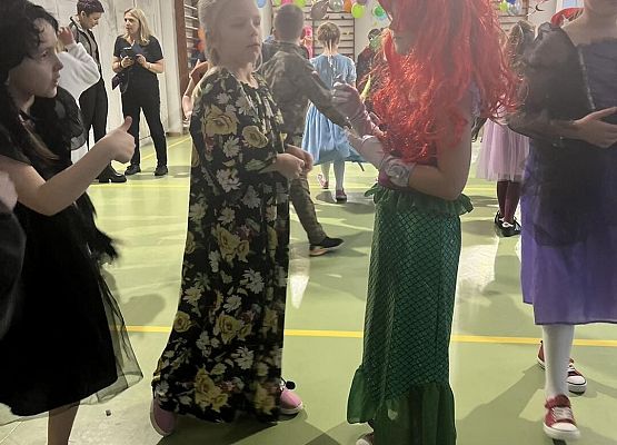 Grafika 27: Bal karnawałowy