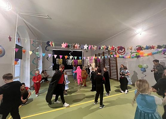 Grafika 46: Bal karnawałowy