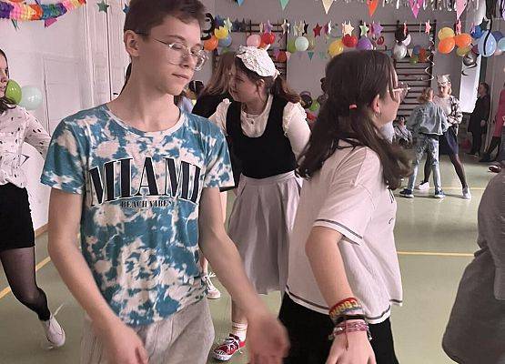 Grafika 49: Bal karnawałowy