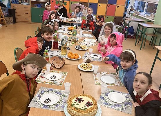 Grafika 51: Bal karnawałowy