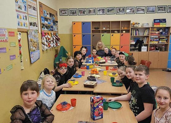 Grafika 56: Bal karnawałowy