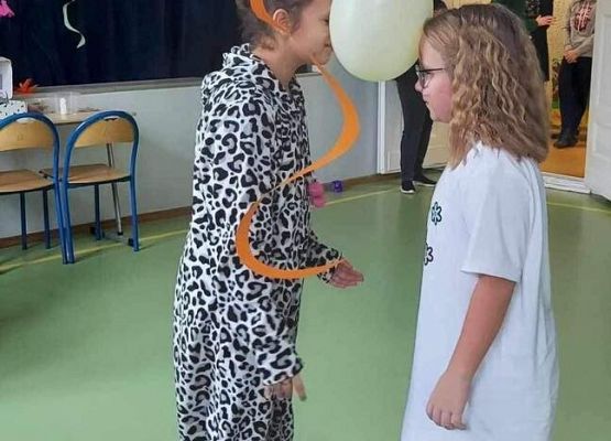 Grafika 61: Bal karnawałowy