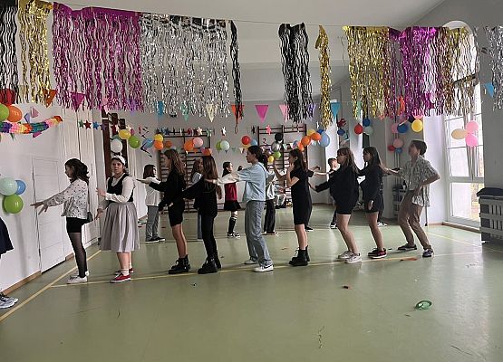 Grafika 72: Bal karnawałowy