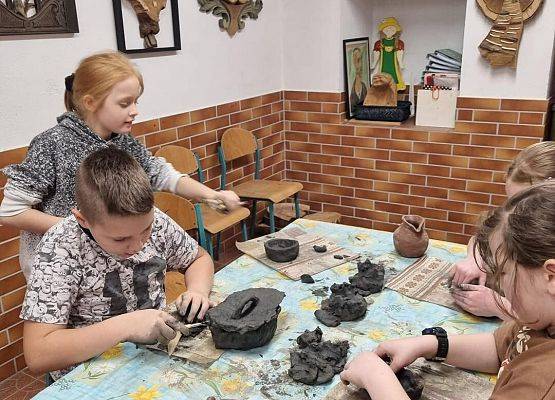 Grafika 15: Ferie zimowe w naszej szkole