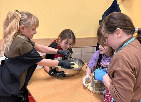 Grafika 46: Ferie zimowe w naszej szkole