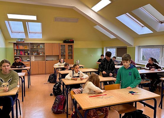 Grafika 3: Uczniowie SP Wicko biorą udział w "MATHMANIE" - wojewódzkim konkursie matematycznym