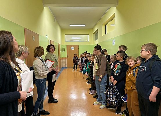 Grafika 4: Uczniowie SP Wicko biorą udział w "MATHMANIE" - wojewódzkim konkursie matematycznym