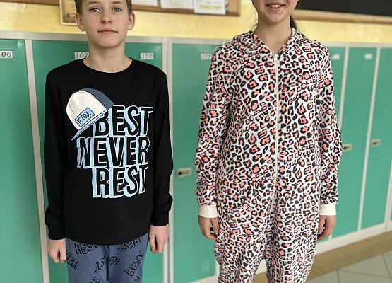 Grafika 4: Dzień Piżamy w szkole w Wicku