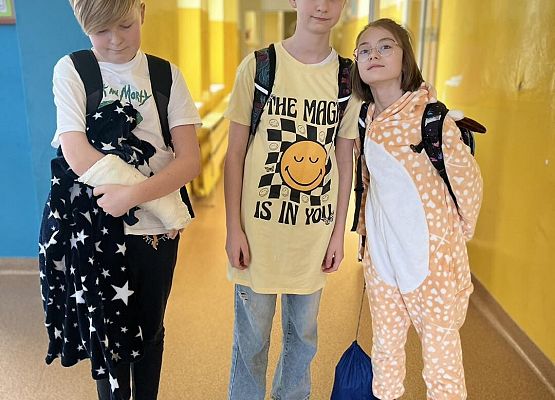 Grafika 17: Dzień Piżamy w szkole w Wicku