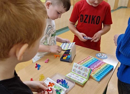 Grafika 4: Obchody Dnia Matematyki