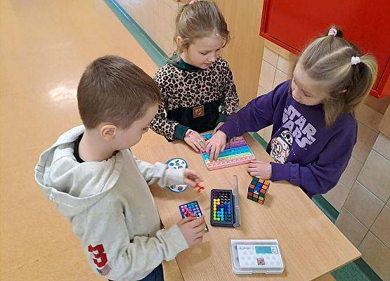 Grafika 6: Obchody Dnia Matematyki