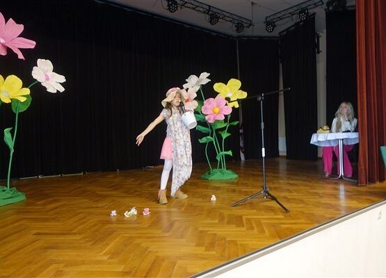 Grafika 10: Nagrody dla naszych recytatorów w kolejnej edycji konkursu recytatorskiego "Wiosna, ach to Ty"