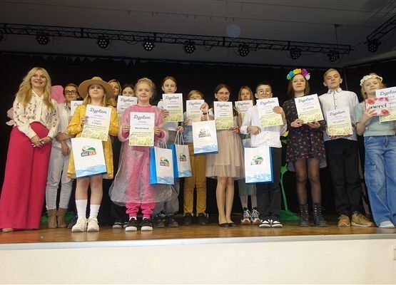 Grafika 39: Nagrody dla naszych recytatorów w kolejnej edycji konkursu recytatorskiego "Wiosna, ach to Ty"