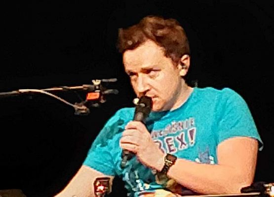 Grafika 3: Klasy czwarte i piąte bawiły na koncercie CeZika w Filharmonii Kaszubskiej w Wejherowie