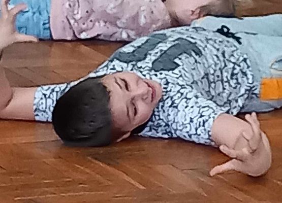 Grafika 17: Warsztaty artystyczne w GOKiS-ie dla recytatorów ze szkoły w Wicku