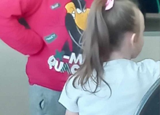 Grafika 21: Warsztaty artystyczne w GOKiS-ie dla recytatorów ze szkoły w Wicku