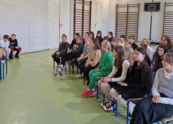 Grafika 26: Gminne eliminacje do Turnieju Wiedzy Pożarniczej w szkole w Wicku