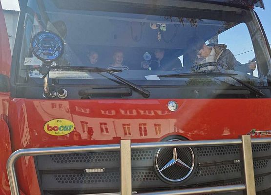 Grafika 34: Gminne eliminacje do Turnieju Wiedzy Pożarniczej w szkole w Wicku