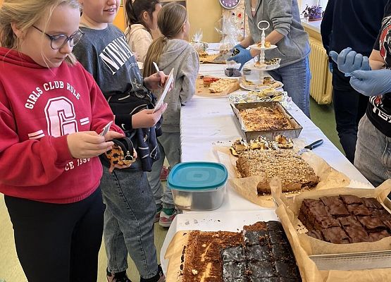 Grafika 5: "Ciasto dla Adriana" - podsumowanie akcji