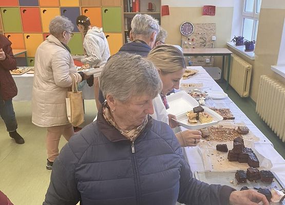 Grafika 7: "Ciasto dla Adriana" - podsumowanie akcji