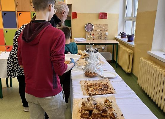 Grafika 18: "Ciasto dla Adriana" - podsumowanie akcji