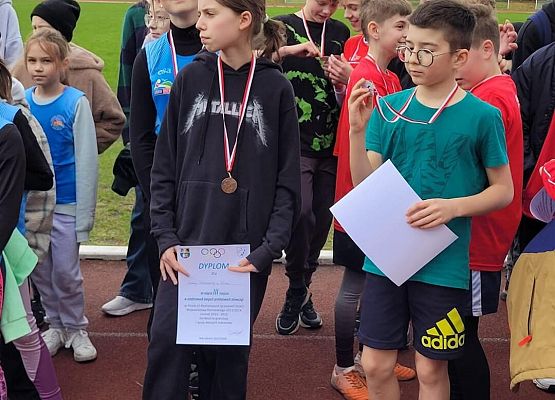 Grafika 5: 3x brąz dla naszych uczniów w powiatowych drużynowych biegach przełajowych