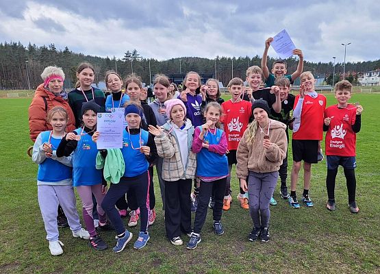 Grafika 14: 3x brąz dla naszych uczniów w powiatowych drużynowych biegach przełajowych