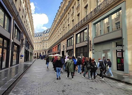 Grafika 7: Siódmoklasiści w Paryżu - dzień drugi