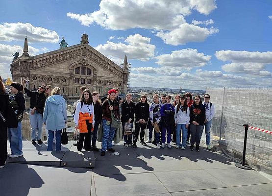 Grafika 17: Siódmoklasiści w Paryżu - dzień drugi