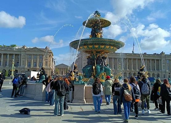 Grafika 25: Siódmoklasiści w Paryżu - dzień drugi