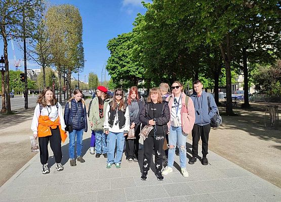 Grafika 27: Siódmoklasiści w Paryżu - dzień drugi