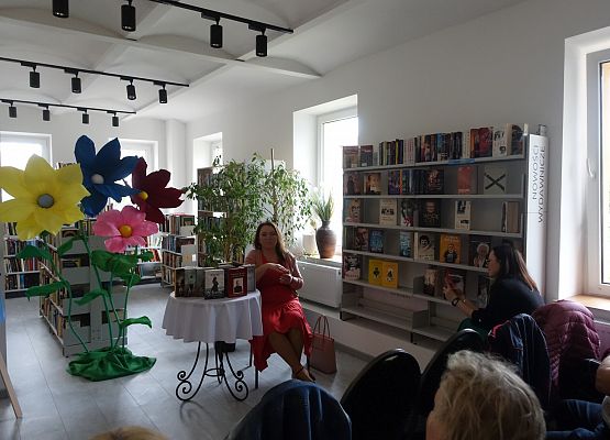 Grafika 3: Spotkanie autorskie z Darią Kaszubowską w Bibliotece Publicznej Gminy Wicko