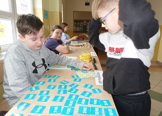 Grafika 40: Dzień Matematyki w szkole w Wicku