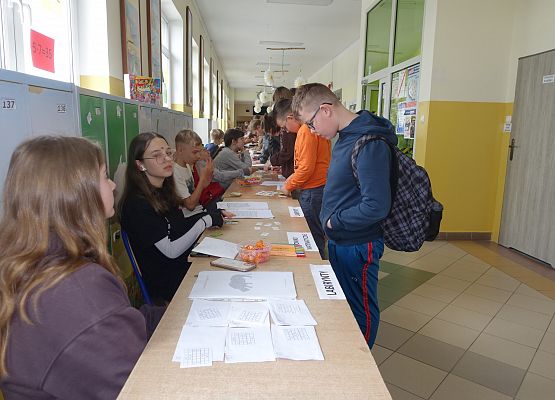 Grafika 61: Dzień Matematyki w szkole w Wicku