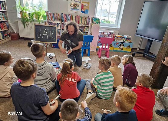 Grafika 12: Nasi uczniowie wzięli udział w przyrodniczych warsztatach edukacyjnych w Bibliotece Gminnej w Wicku