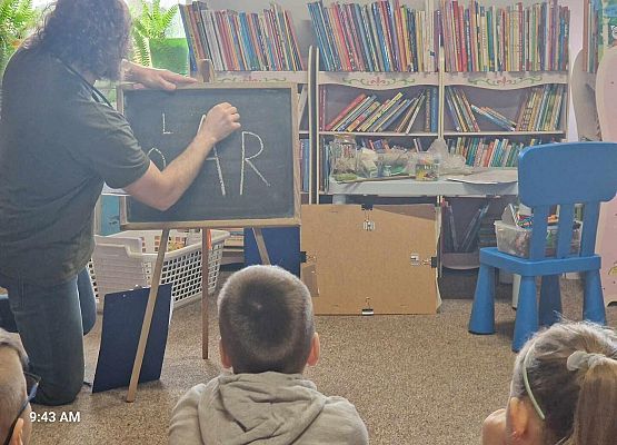 Grafika 19: Nasi uczniowie wzięli udział w przyrodniczych warsztatach edukacyjnych w Bibliotece Gminnej w Wicku