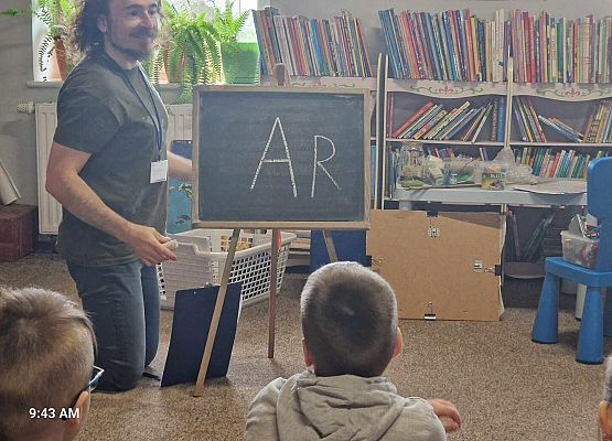 Grafika 20: Nasi uczniowie wzięli udział w przyrodniczych warsztatach edukacyjnych w Bibliotece Gminnej w Wicku