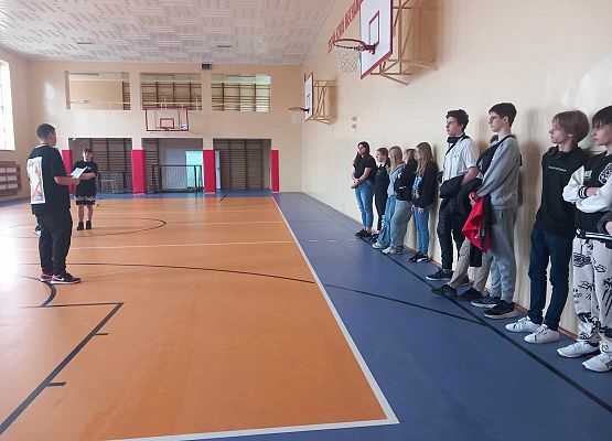 Grafika 1: Ósmoklasiści SP Wicko uczestniczyli w Dniach Otwartych szkół ponadpodstawowych w Lęborku