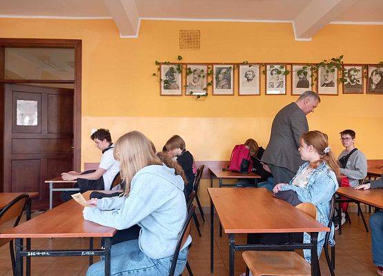 Grafika 7: Ósmoklasiści SP Wicko uczestniczyli w Dniach Otwartych szkół ponadpodstawowych w Lęborku