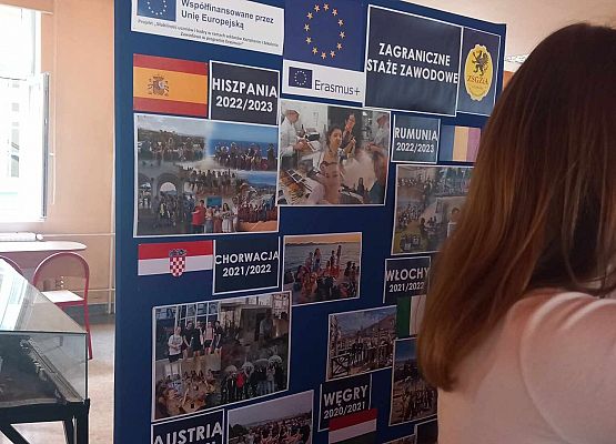 Grafika 12: Ósmoklasiści SP Wicko uczestniczyli w Dniach Otwartych szkół ponadpodstawowych w Lęborku