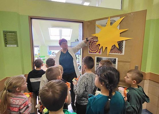 Grafika 20: Huczne obchody Międzynarodowego Dnia Ziemi w SP Wicko