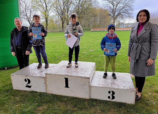 Grafika 7: W Szczenurzy odbył się trzeci bieg "Krasnala"