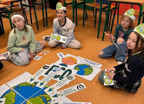 Grafika 104: Fotorelacja z uroczystych obchodów Dnia Ziemi, 19.04.2024
