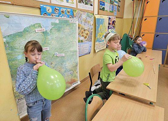 Grafika 105: Fotorelacja z uroczystych obchodów Dnia Ziemi, 19.04.2024