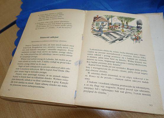 Grafika 3: Poznajemy zapomnianych bohaterów naszego regionu - zajęcia biblioteczne z uczniami klas starszych SP Wicko