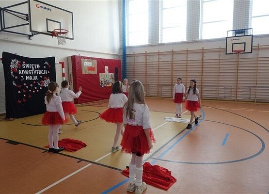 Grafika 13: „Patriotyczna Majówka” - obchody 233. rocznicy uchwalenia Konstytucji 3 Maja