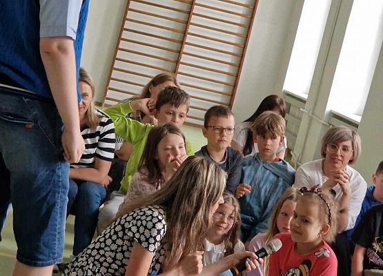 Grafika 3: Niezwykłe spotkanie naszych uczniów z okazji obchodów Światowego Dnia Autyzmu