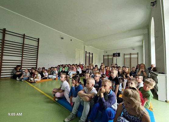 Grafika 6: Niezwykłe spotkanie naszych uczniów z okazji obchodów Światowego Dnia Autyzmu